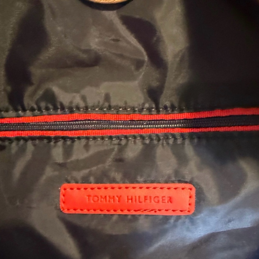 Tommy Hilfiger red anchor tote bag! Great Condition!! - Picture 10 of 14